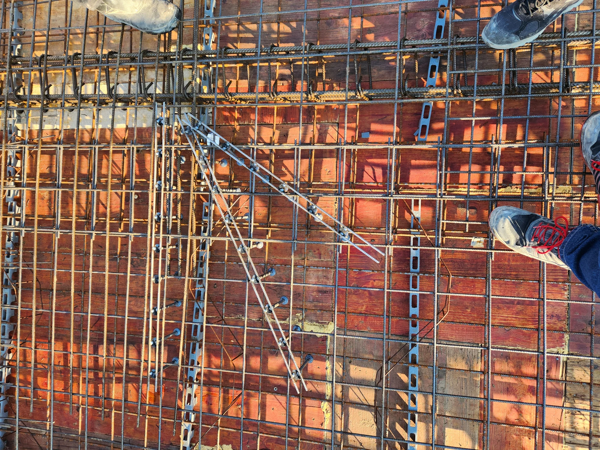 Reinforcement of a concrete slab